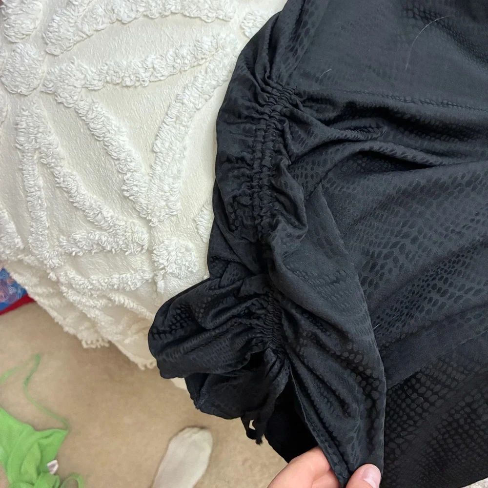 Forever 21 black cinched side mini dress - Picture 5 of 7
